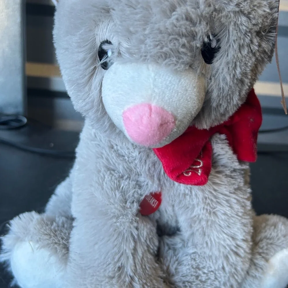 PetSmart Lucky Plush Toy 2022 Grey Cat Squeaky Stuffed Animal Red Bow NWT